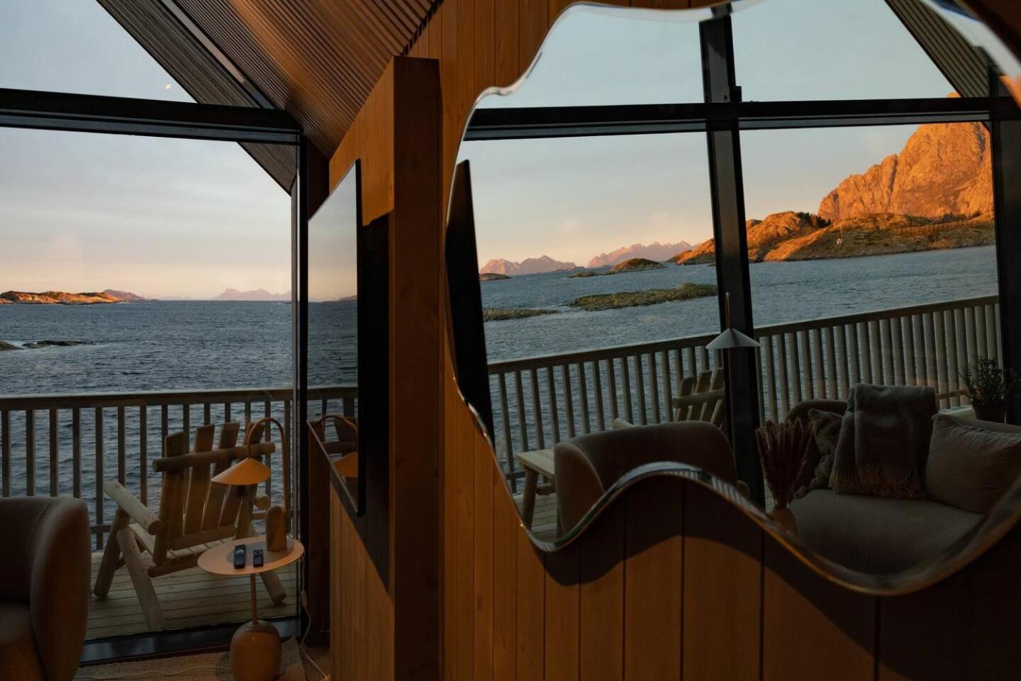 Leilighet Med Fantastisk Utsikt Henningsvær Exterior foto